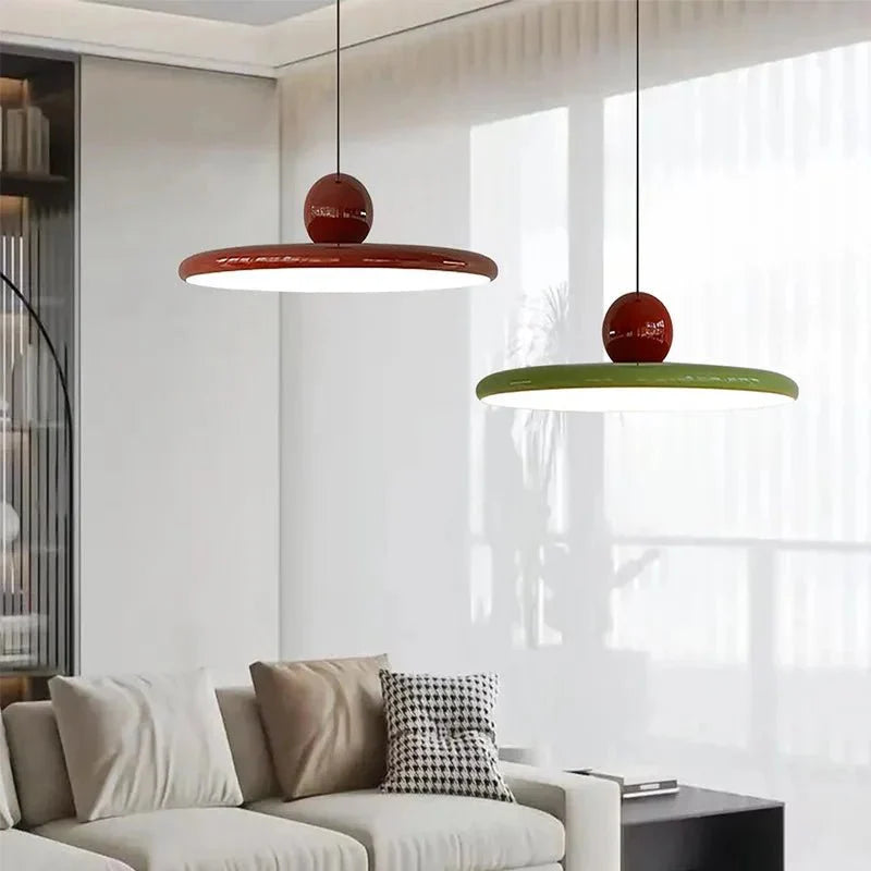 Glint Bauhaus-inspirierte Glaze-Hängeleuchte
